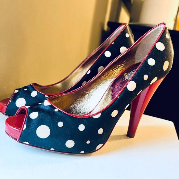Dolce & Gabbana Black and White Polka Dot Peep Toe Pumps - Picture 2 of 10